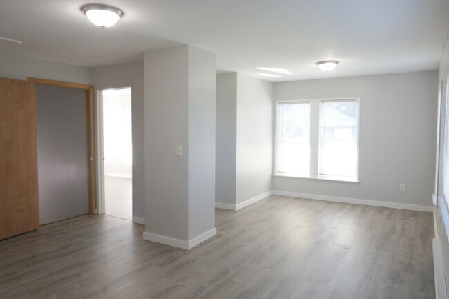 Building Photo - 1756 Franklin Ave