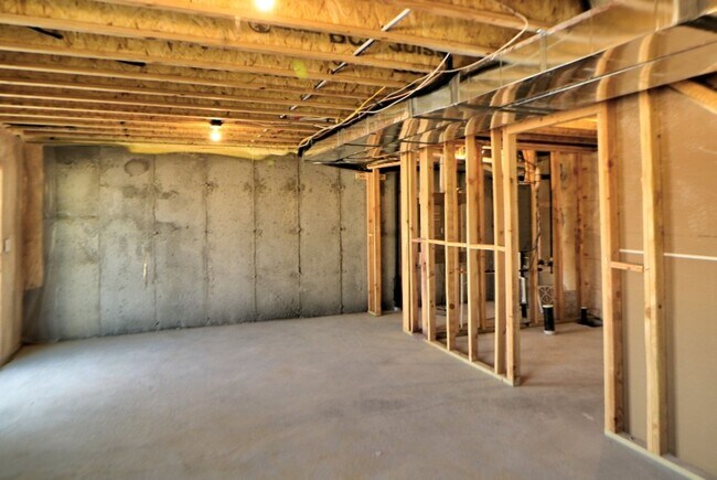 Building Photo - 16365 S Piston Ln
