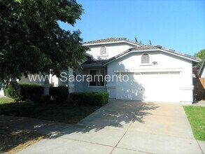 Building Photo - Nice 3bd/2ba Home with 2 Car Garage near Roseville Galleria