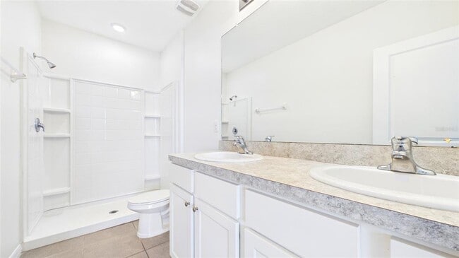 Building Photo - 710 Barclay Wood Dr