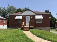 Building Photo - 5324 Fletcher St