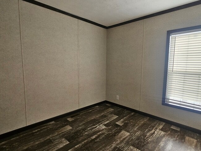 Building Photo - 333 E Lakewood Blvd