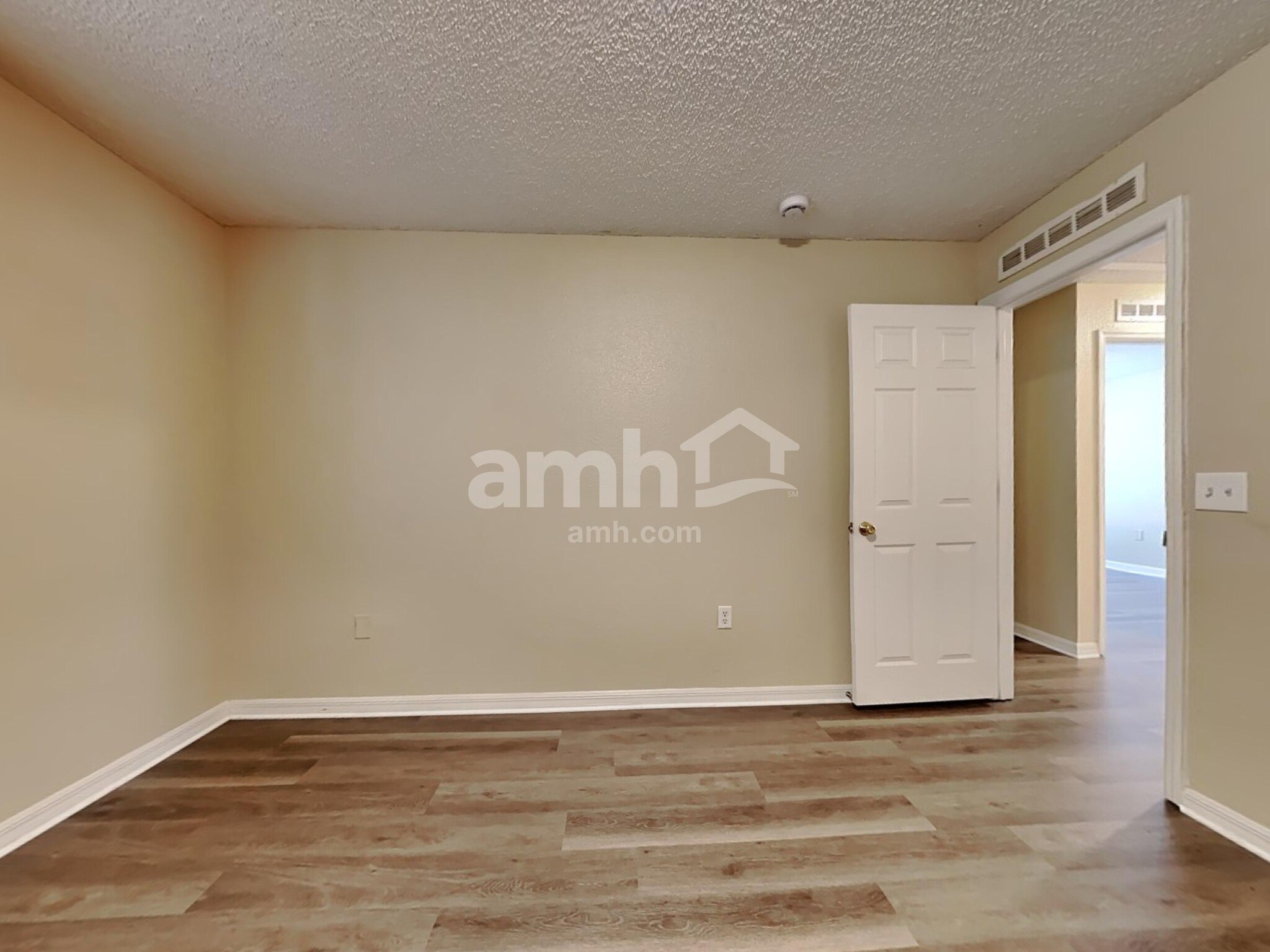 Building Photo - 2126 Wiley Oaks Ln