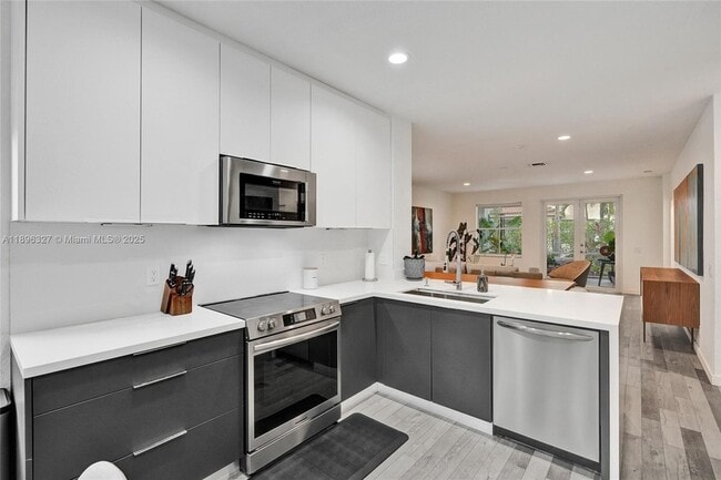 Building Photo - 1725 Winterberry Ln