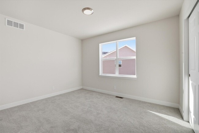 Building Photo - 330 Cattail Ct