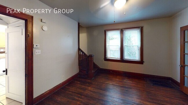 Building Photo - 383 E 13th Ave