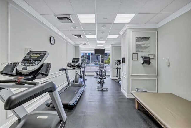 Building Photo - 3180 S Ocean Dr