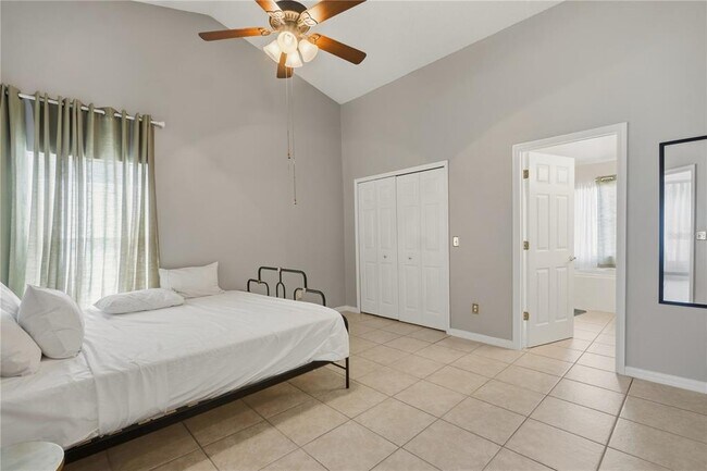Building Photo - 334 Brayton Ln