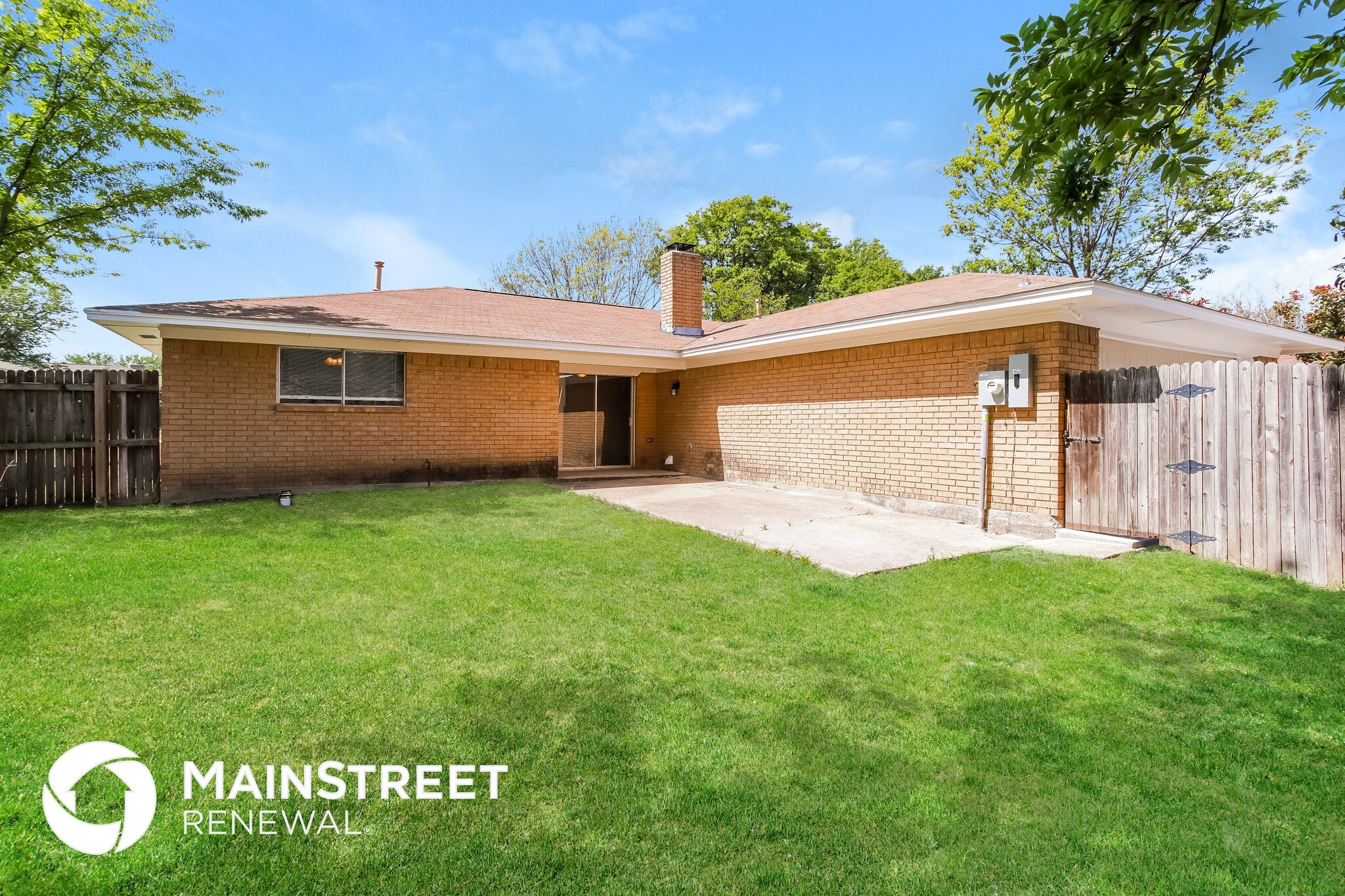 Building Photo - 1813 El Paso St