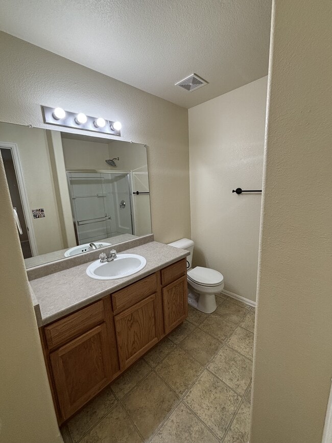 Building Photo - 755 Hailey Glenn View