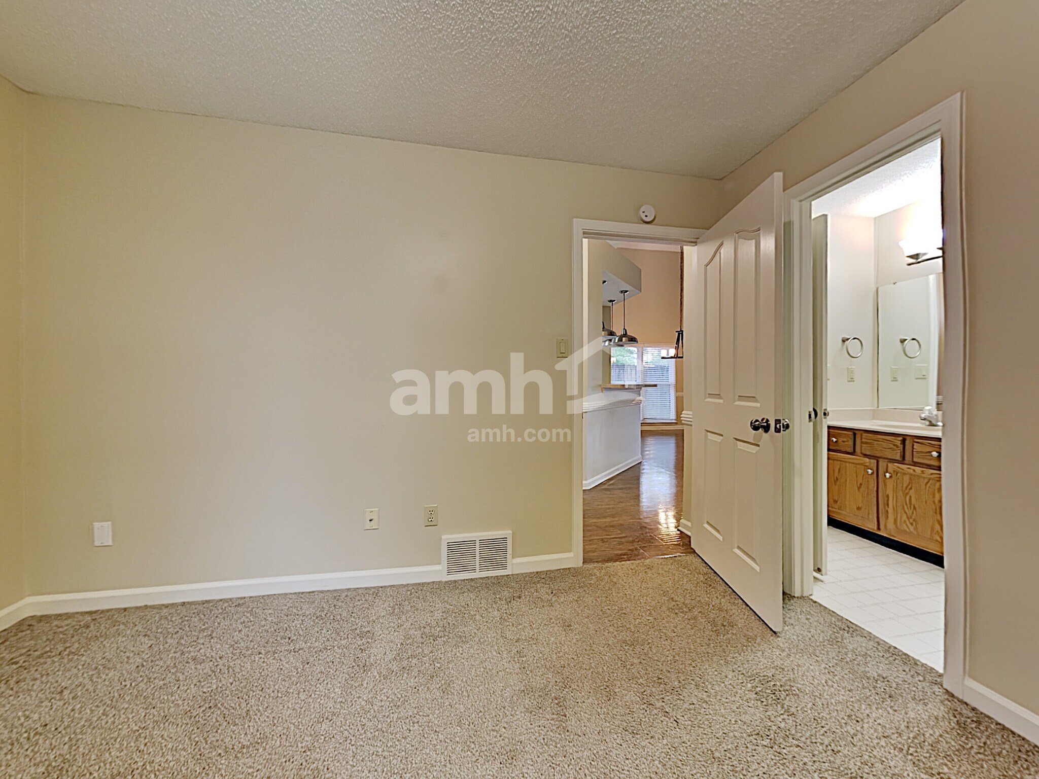 Building Photo - 1494 Appling Wood Cove S