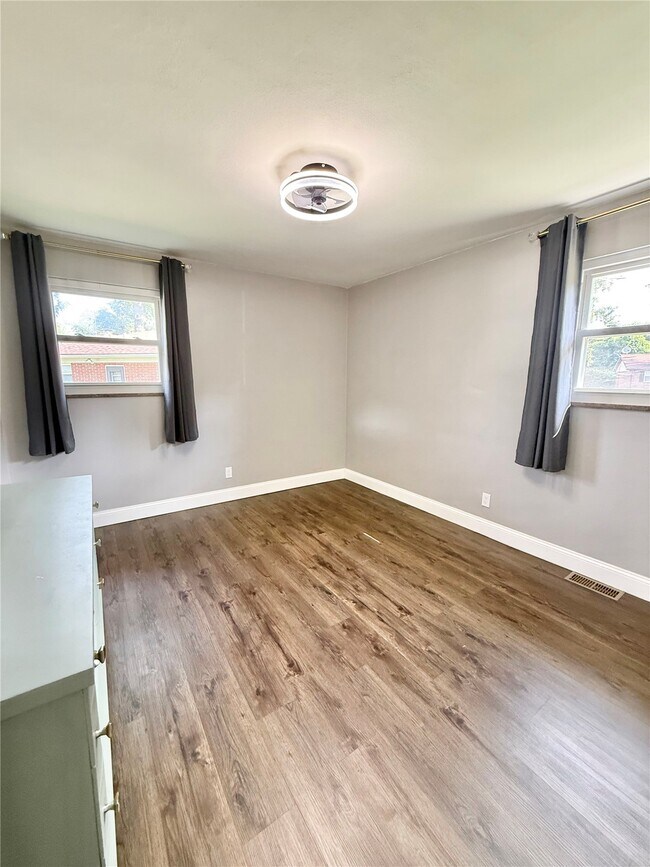 Building Photo - 76 Gatewood Ct