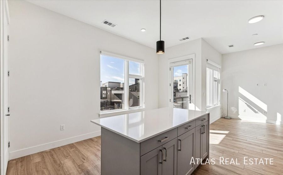 Building Photo - 2876 W 53rd Ave