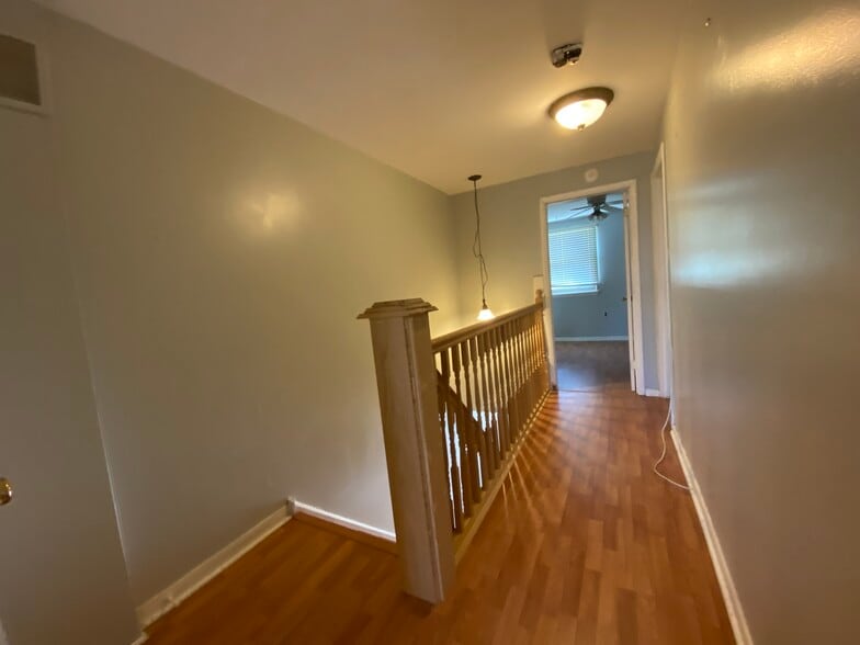 Building Photo - 1240 S Melville St