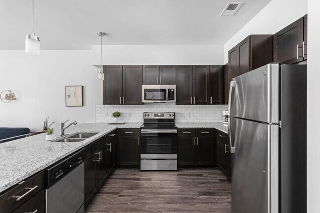 Building Photo - 8510 Westfield Blvd