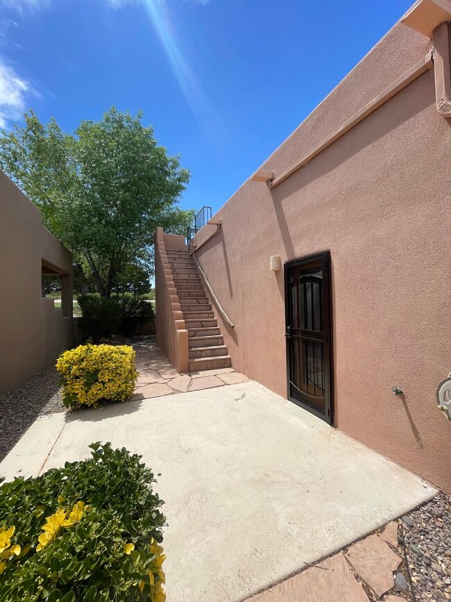 Building Photo - Great Home in Picacho Hills - Fairway Vill...