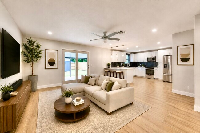 Building Photo - 3538 Truxton Dr