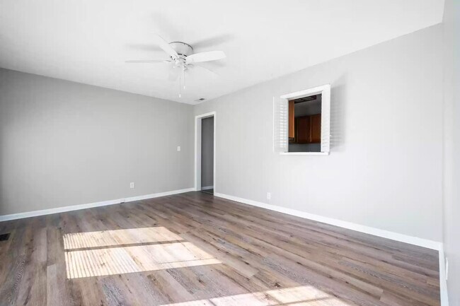 2nd living room; window to kitchen - 2112 N Hollywood Ave