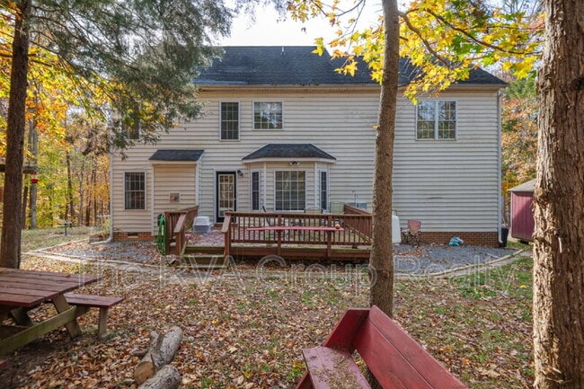 Building Photo - 79 River Run Ln