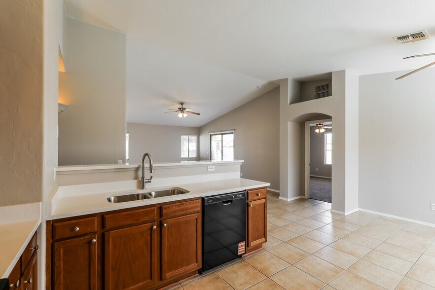 Building Photo - 4381 Via Rio Azul S