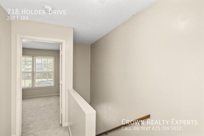 Building Photo - 718 Holder Dr