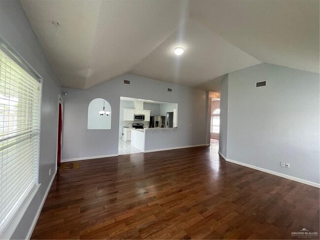 Building Photo - 3304 Santa Inez St
