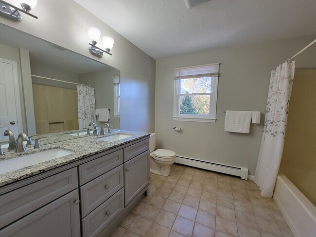 Building Photo - 40 N Mill St