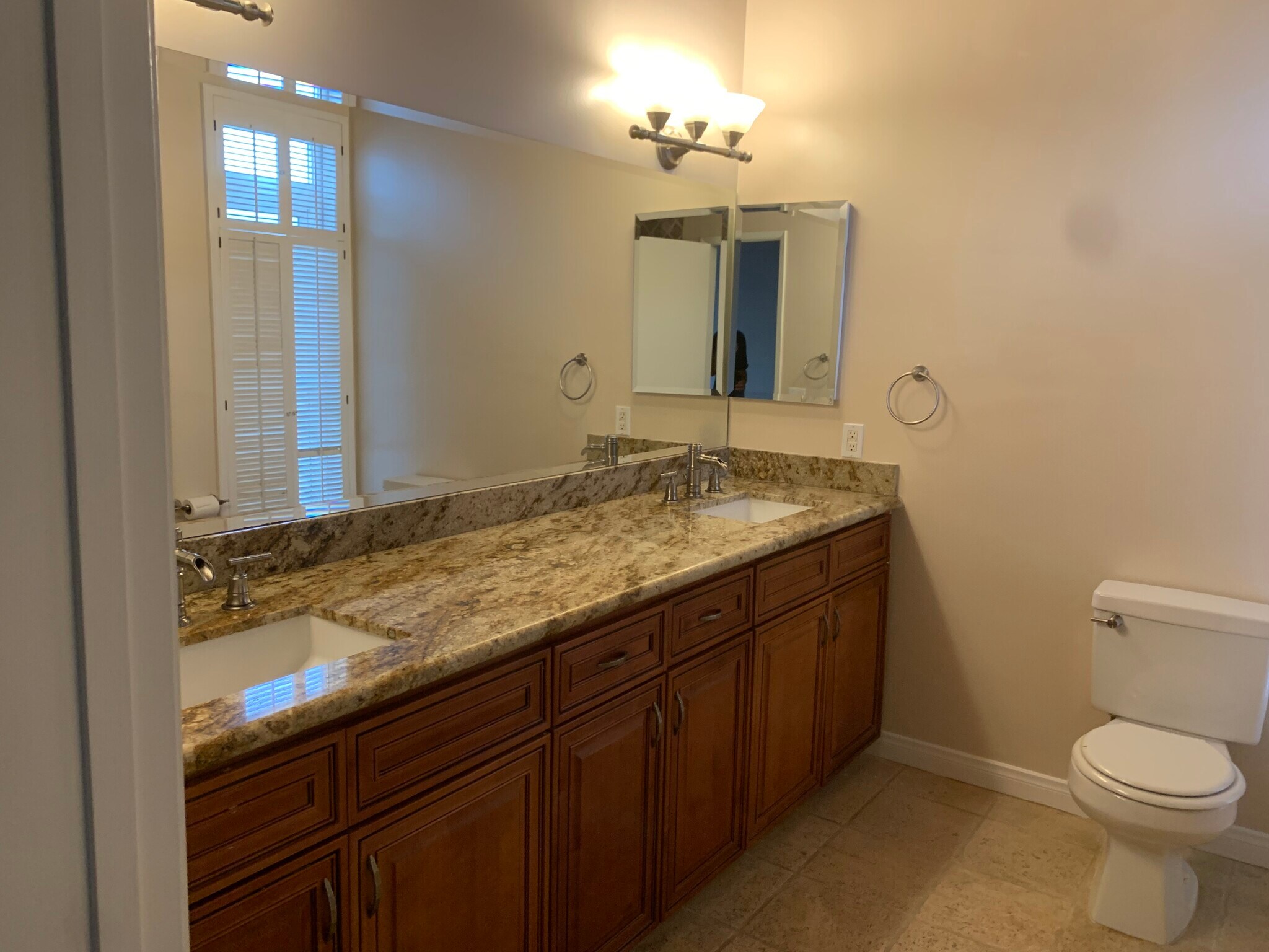 Master bath - 1232 Stanford St