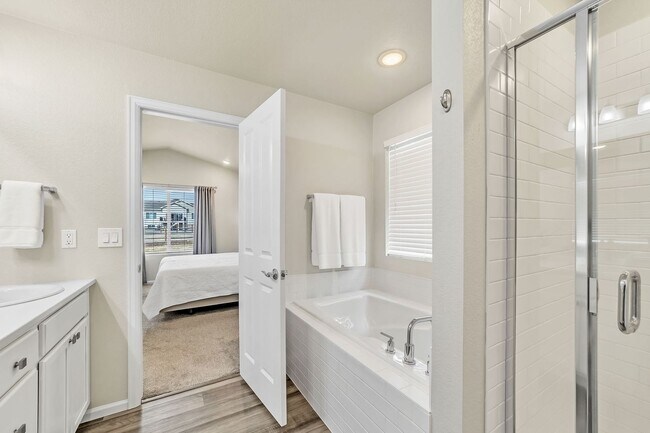 Building Photo - 13170 Valley Peak Dr