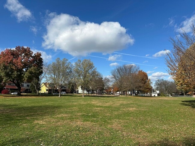 Building Photo - 1024 Miller Ave