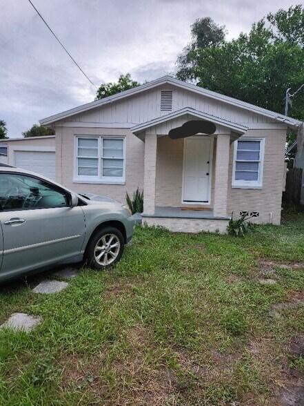 Building Photo - 1322 Hiawatha Ave