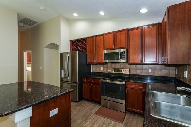 Building Photo - 3752 Olde Lanark Dr