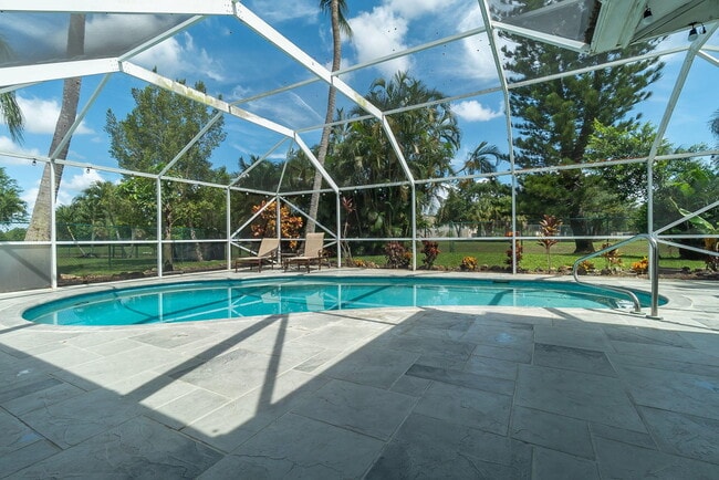 Building Photo - 13660 Folkestone Ct