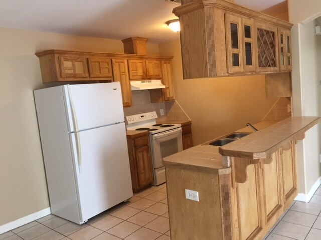 Building Photo - 1604 E Quail St