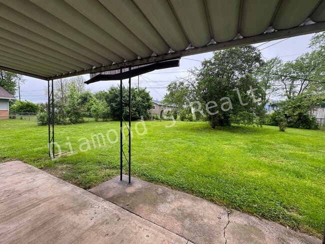 Building Photo - Charming 3 bedroom home close to Cooper So...