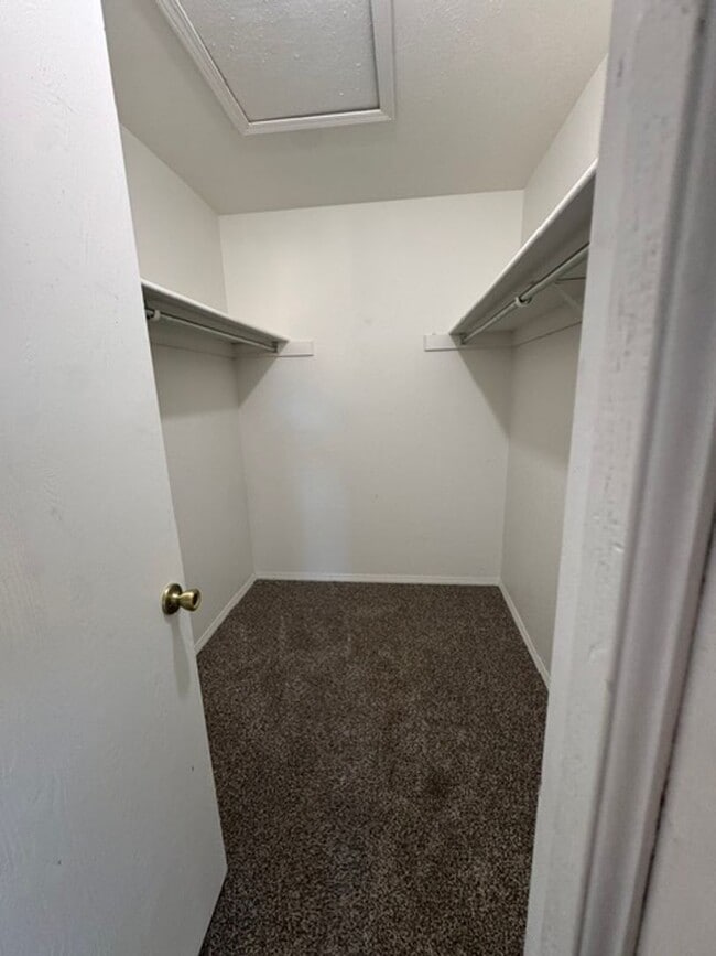 Building Photo - 5038 Rainbow Harbour Cir