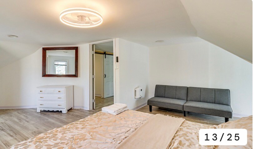 Building Photo - 1724 W Main St