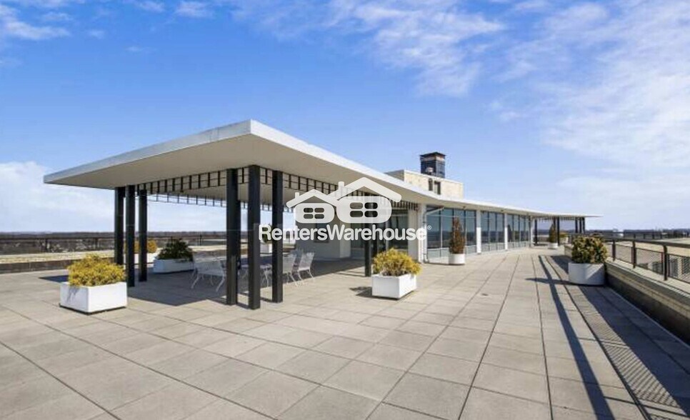 Building Photo - 10500 Rockville Pike