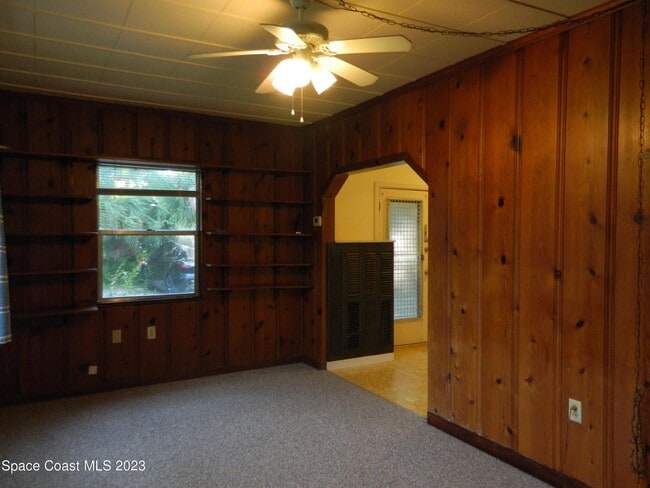 Building Photo - 803 Rockledge Dr