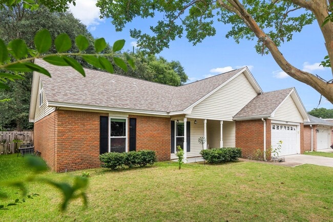 Building Photo - 4519 Parkwood Ln