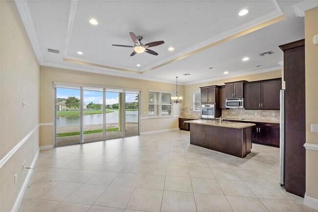 Building Photo - 2888 Bellarosa Circle