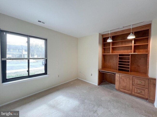 Building Photo - 3163 Adderley Ct