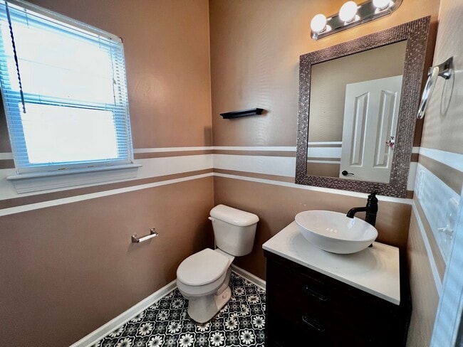 Building Photo - 3 bedroom home in sought after Whitaker Place, Virginia Beach