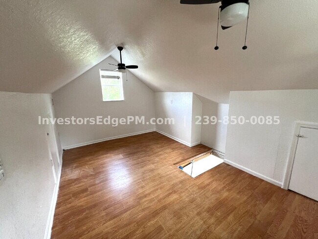 Building Photo - Beautifully Renovated 2BR w/ Loft & Private Deck