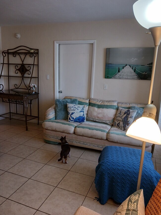 Building Photo - 21067 Meehan Ave