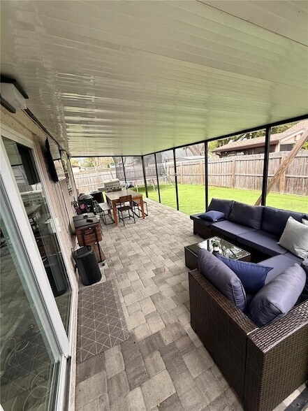 Building Photo - 4413 Ridgeline Cir