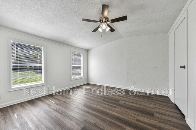 Building Photo - 119 Mccallman Rd