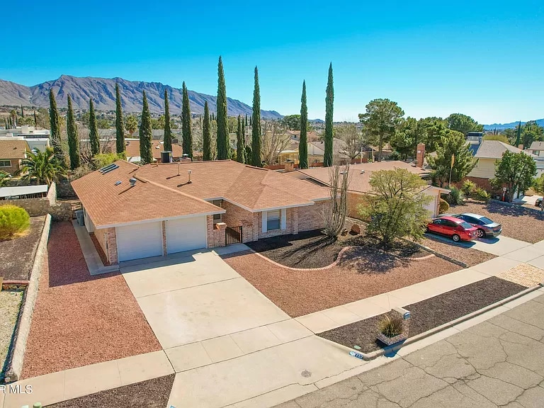 Building Photo - 752 Agua Caliente Dr