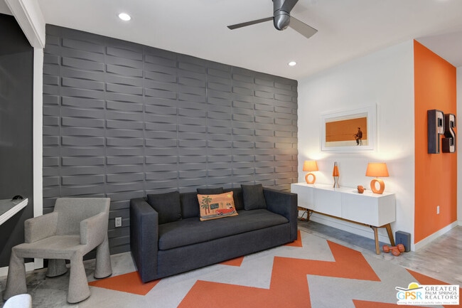 Building Photo - 949 Bernardi Ln