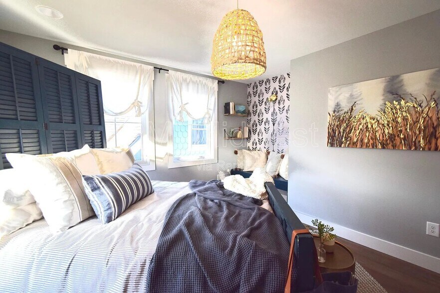 Building Photo - 1529 S East St